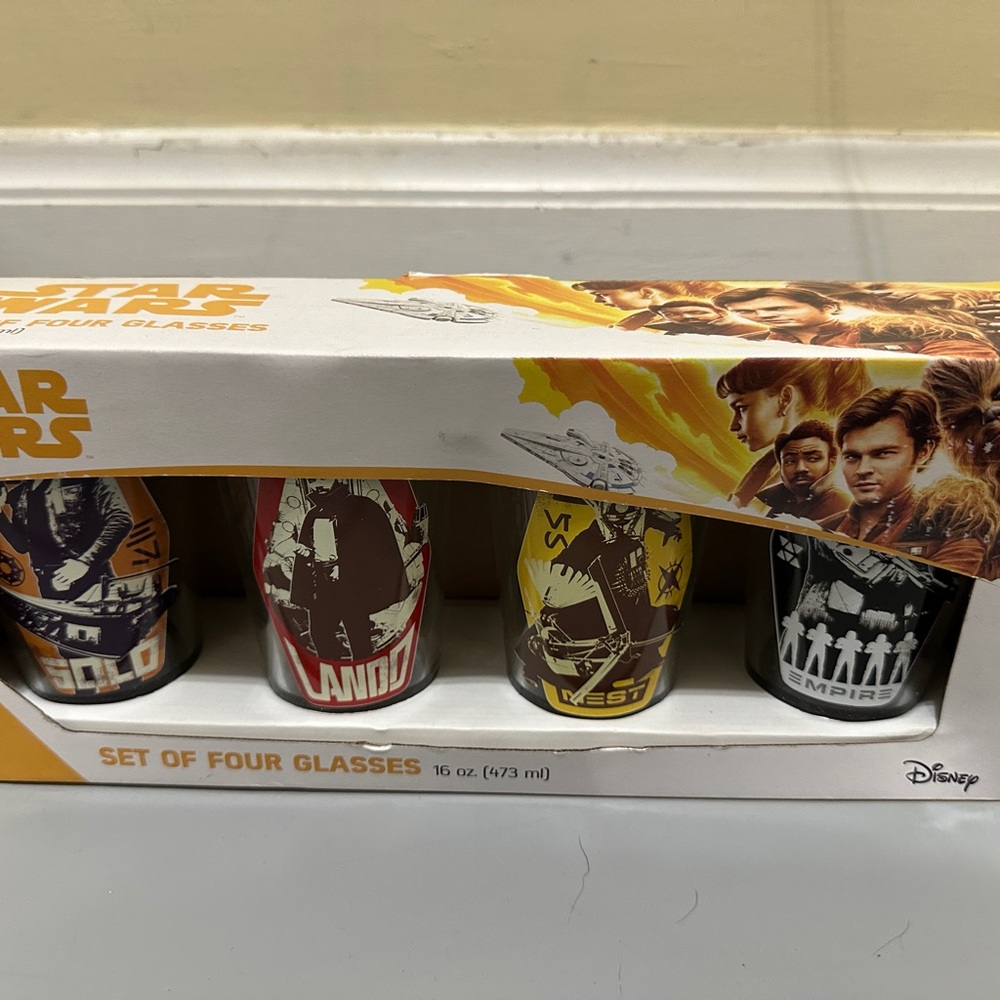 Disney Star Wars Character Glass Set with Red, Yellow, Black, and White Designs
